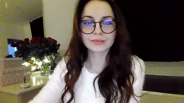 Snapshot of Satin_Sin chatting on 02/02/26, 04:06 Satin Sin online show from 02/02/26, 04:06