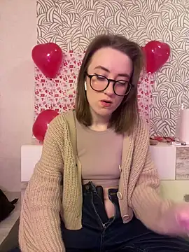 Snapshot of Persephone_Kore chatting on 02/10/26, 06:01 Persephone Kore online show from 02/10/26, 06:01