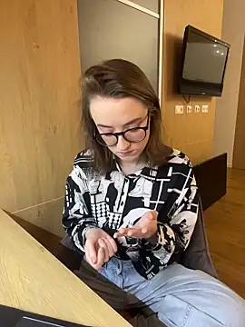 Snapshot of Persephone_Kore chatting on 03/16/26, 06:23 Persephone Kore online show from 03/16/26, 06:23