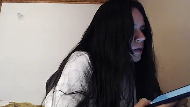 Snapshot of Shanel_Lozano chatting on 06/14/26, 02:46 Shanel Lozano online show from 06/14/26, 02:46