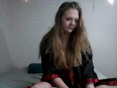 Snapshot of tinytiff33 chatting on 01/09/26, 02:36 tinytiff33 online show from 01/09/26, 02:36