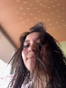 Veronica Wins  online show from 04/28/26, 07:08