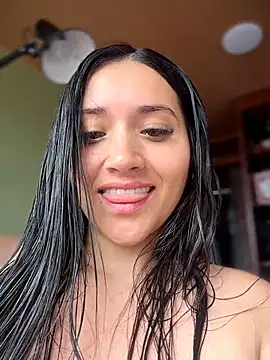 Snapshot of Veronica_Wins_ chatting on 06/26/26, 03:16 Veronica Wins online show from 06/26/26, 03:16