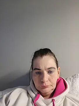 Snapshot of roksa2026 chatting on 05/20/26, 11:05 roksa2026 online show from 05/20/26, 11:05