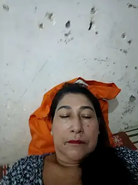 PatriciaGrajales online show from 04/28/26, 04:23