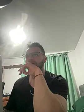 Snapshot of Baphomet212341 chatting on 02/06/26, 11:35 Baphomet212341 online show from 02/06/26, 11:35