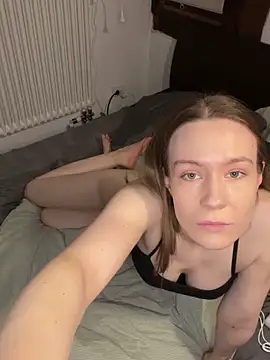 Snapshot of midnight_ballerina_ chatting on 01/31/26, 07:11 midnight ballerina online show from 01/31/26, 07:11