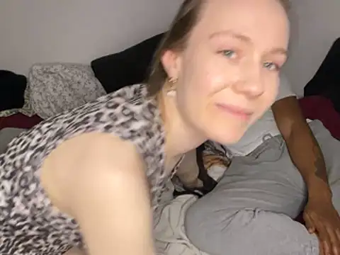 Snapshot of midnight_ballerina_ chatting on 03/10/26, 09:20 midnight ballerina online show from 03/10/26, 09:20