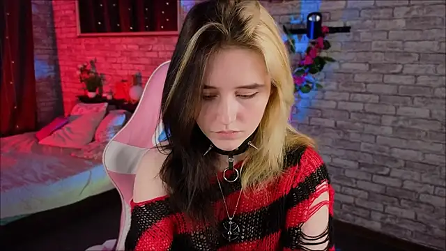 Snapshot of RubyMyst chatting on 01/11/26, 08:47 RubyMyst online show from 01/11/26, 08:47