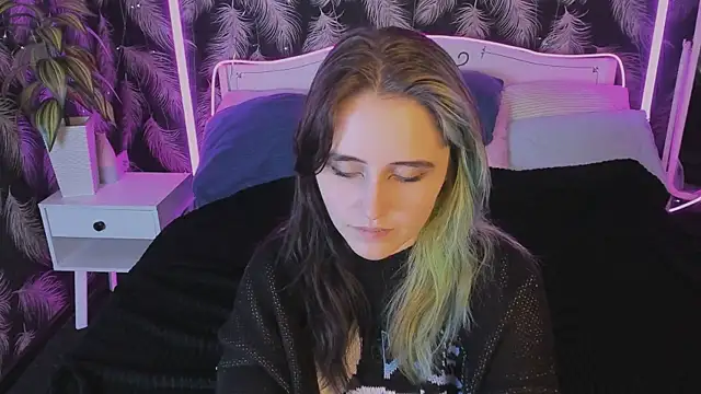 Snapshot of RubyMyst chatting on 03/02/26, 09:10 RubyMyst online show from 03/02/26, 09:10