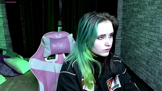 Snapshot of RubyMyst chatting on 03/28/26, 08:19 RubyMyst online show from 03/28/26, 08:19