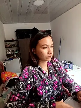 Snapshot of LeticiaHinkley chatting on 02/03/26, 02:33 LeticiaHinkley online show from 02/03/26, 02:33