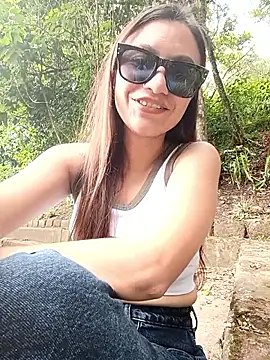 Snapshot of LeticiaHinkley chatting on 04/01/26, 09:12 LeticiaHinkley online show from 04/01/26, 09:12