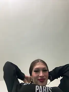 lizz lunna online show from 04/24/26, 04:48