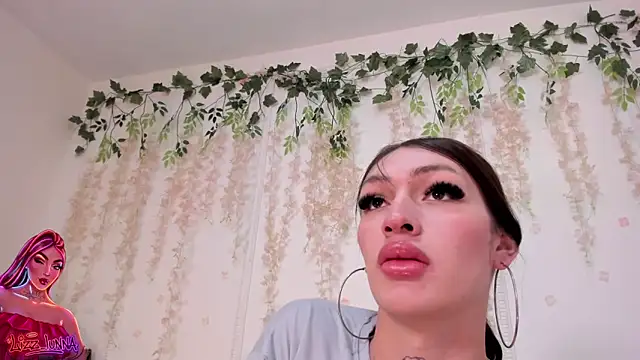 lizz lunna online show from 05/05/26, 11:24