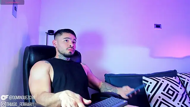 thiago ferrari  online show from 04/28/26, 03:22