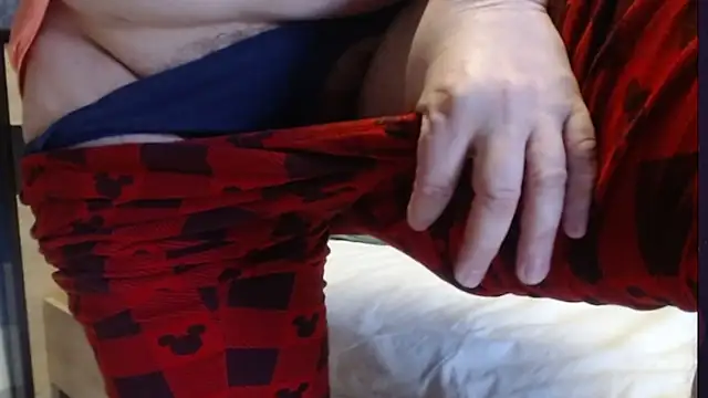 Snapshot of Santanna77 chatting on 03/16/25, 10:55 Santanna77 online show from 03/16/25, 10:55