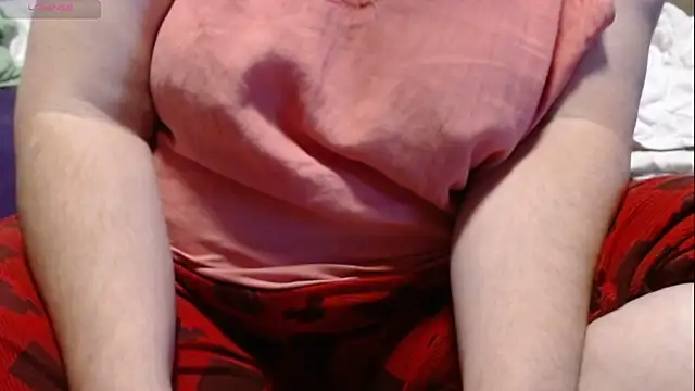 Snapshot of Santanna77 chatting on 10/28/25, 07:45 Santanna77 online show from 10/28/25, 07:45