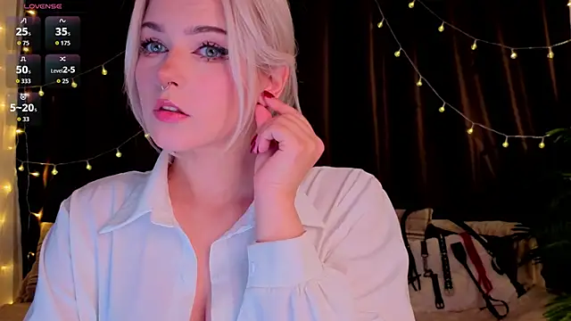 ShyniAlice online show from 04/25/26, 02:58