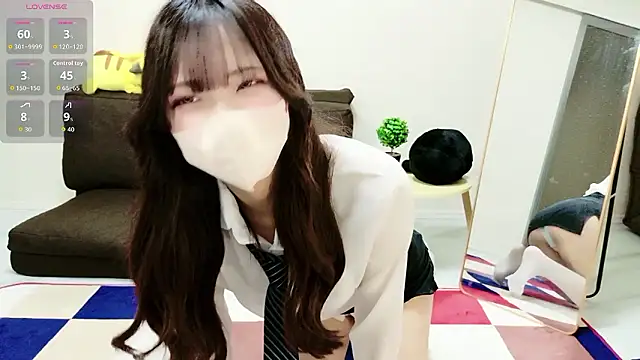 Snapshot of Nanamin- chatting on 06/09/26, 09:32 Nanamin- online show from 06/09/26, 09:32