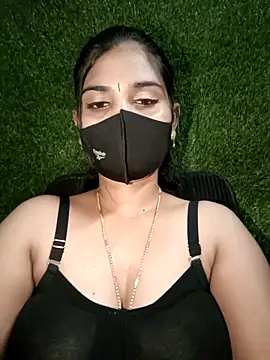 Snapshot of Nithyatamil chatting on 02/01/26, 04:38 Nithyatamil online show from 02/01/26, 04:38