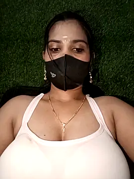 Snapshot of Nithyatamil chatting on 02/10/26, 05:17 Nithyatamil online show from 02/10/26, 05:17