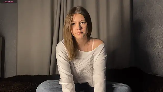 Snapshot of lilkaryne chatting on 02/16/26, 03:41 lilkaryne online show from 02/16/26, 03:41