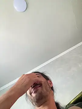 Snapshot of Brandy_Mr-Whiskers chatting on 03/10/26, 01:27 Brandy Mr-Whiskers online show from 03/10/26, 01:27