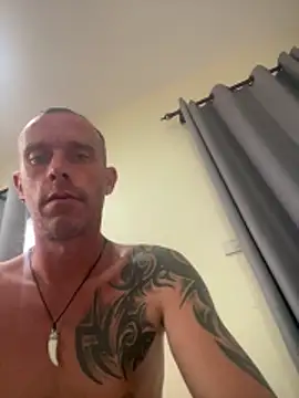 Snapshot of sexytony82 chatting on 01/18/26, 08:51 sexytony82 online show from 01/18/26, 08:51