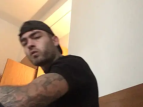 Snapshot of jacobsex221 chatting on 01/10/26, 10:17 jacobsex221 online show from 01/10/26, 10:17