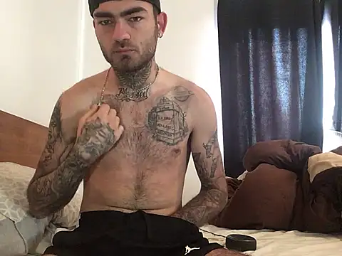 Snapshot of jacobsex221 chatting on 01/18/26, 09:46 jacobsex221 online show from 01/18/26, 09:46