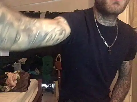 Snapshot of jacobsex221 chatting on 02/06/26, 11:35 jacobsex221 online show from 02/06/26, 11:35