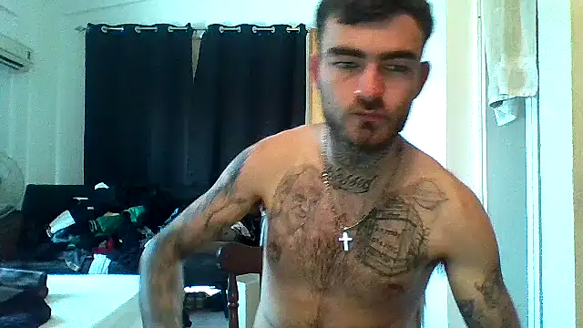 Snapshot of jacobsex221 chatting on 02/10/26, 01:26 jacobsex221 online show from 02/10/26, 01:26