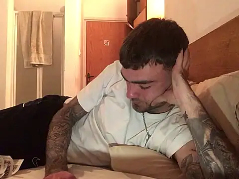 Snapshot of jacobsex221 chatting on 02/24/26, 07:45 jacobsex221 online show from 02/24/26, 07:45