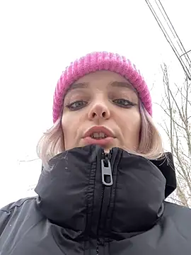 Snapshot of aka_Blonde chatting on 02/15/26, 07:51 aka Blonde online show from 02/15/26, 07:51