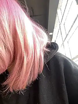 Snapshot of aka_Blonde chatting on 03/10/26, 07:13 aka Blonde online show from 03/10/26, 07:13