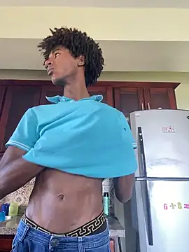 Snapshot of twink_gabrielll chatting on 04/17/26, 12:30 twink gabrielll online show from 04/17/26, 12:30