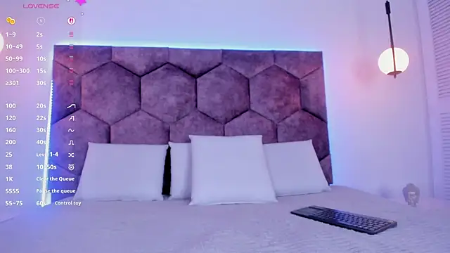 emily nova  online show from 07/11/26, 11:57