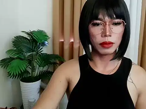 Snapshot of AmandaSmithTs chatting on 02/25/26, 02:43 AmandaSmithTs online show from 02/25/26, 02:43