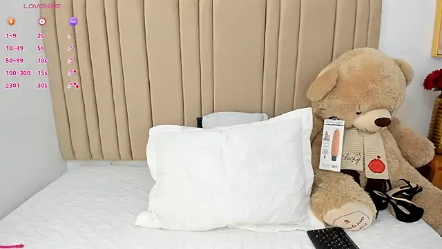 Snapshot of _seelena chatting on 02/09/26, 12:20 seelena online show from 02/09/26, 12:20