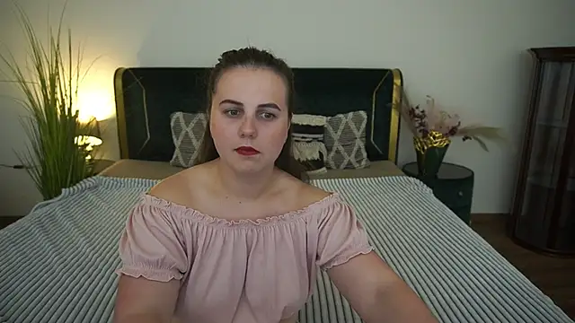 MikaFoxy online show from 06/08/26, 07:25