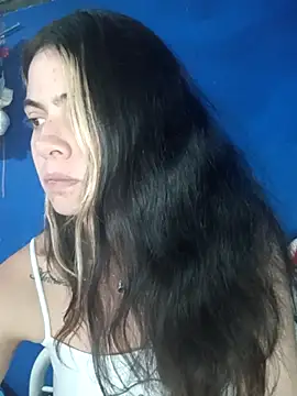 Snapshot of Megan_nica chatting on 04/22/26, 02:03 Megan nica online show from 04/22/26, 02:03