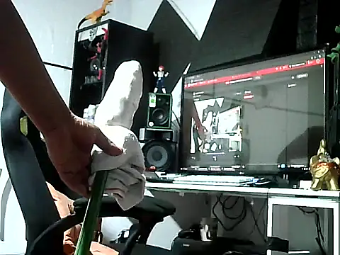 Snapshot of recalientee chatting on 02/04/26, 03:45 recalientee online show from 02/04/26, 03:45