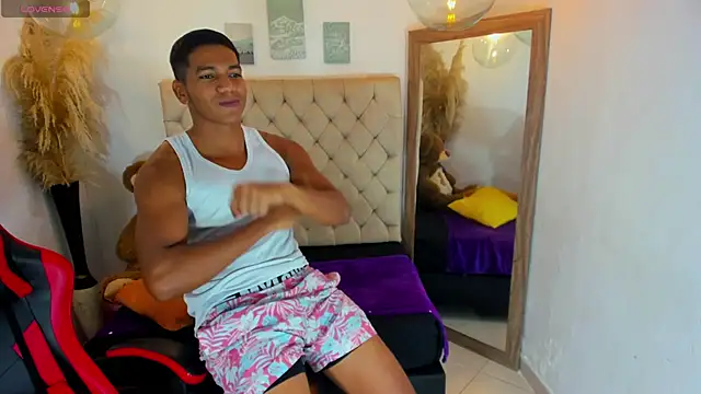 Snapshot of noah_sthone chatting on 01/14/26, 03:12 noah sthone online show from 01/14/26, 03:12