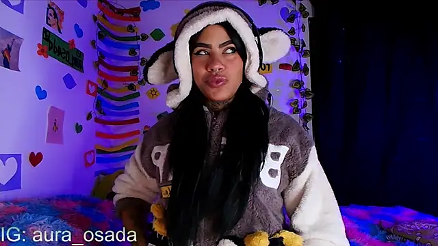 Snapshot of Canela_Osada_ chatting on 06/22/26, 10:23 Canela Osada online show from 06/22/26, 10:23