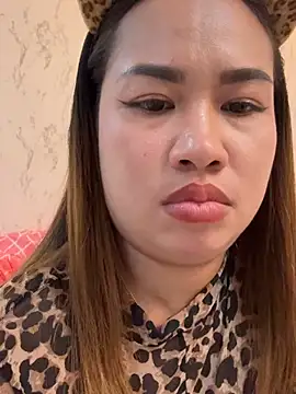 Snapshot of Ponthip chatting on 02/24/26, 08:29 Ponthip online show from 02/24/26, 08:29