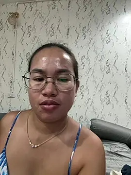 Snapshot of Ponthip chatting on 05/01/26, 04:44 Ponthip online show from 05/01/26, 04:44