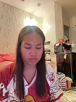 Snapshot of Ponthip chatting on 07/18/26, 12:20 Ponthip online show from 07/18/26, 12:20