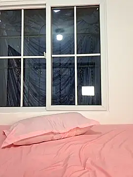 jade03  online show from 06/14/26, 06:10