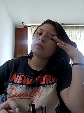 yessica gomez01 online show from 04/27/26, 08:07